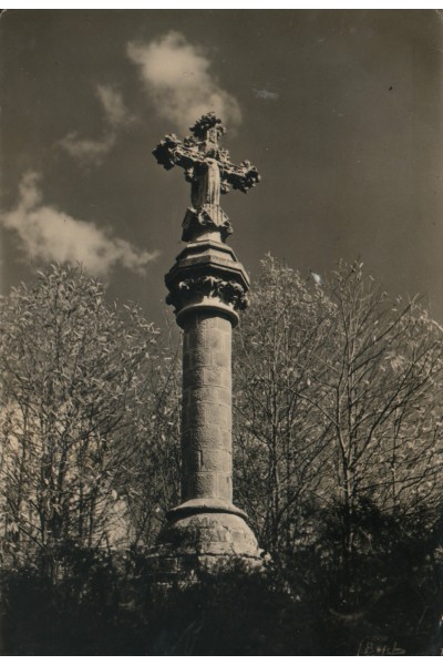 La creu de terme de Villavechia, Sant Hilari Sacalm