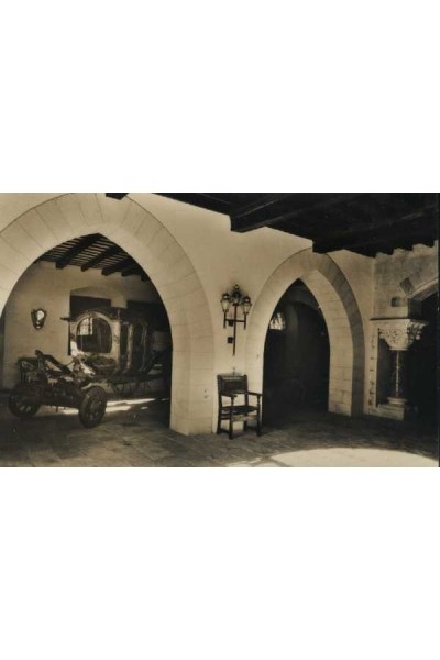 Sant Hilari Sacalm, Interior Castillo de Montsolís
