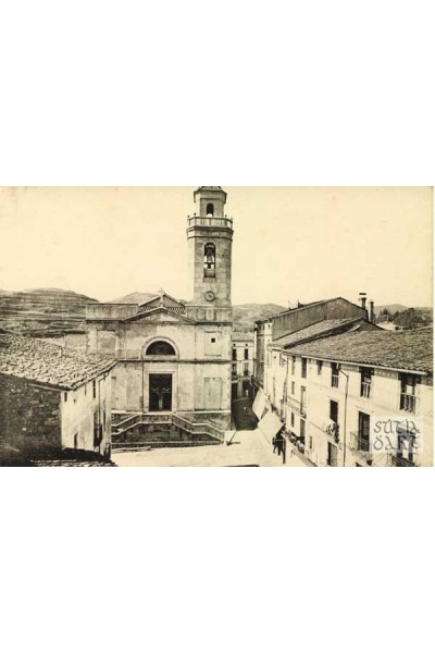 Sant Hilari Sacalm, Plaça de l'esglèsia