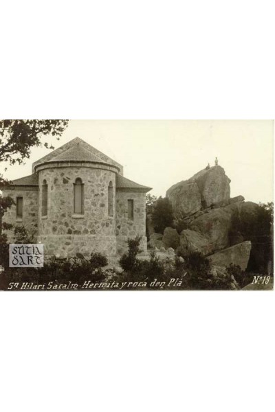 Sant Hilari Sacalm, Ermita i Roca d'en Plà